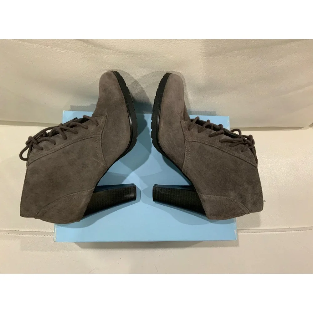 White‎ Mountain Women's Gray Suede Lace Up Wedge Ankle Boots Size 7.5
